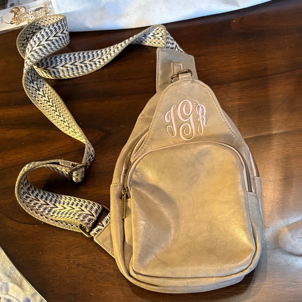 Marley Lilly jGr Wide Chevron Adjust Belt Strap tGr  Monogram Side Crossbody Bag